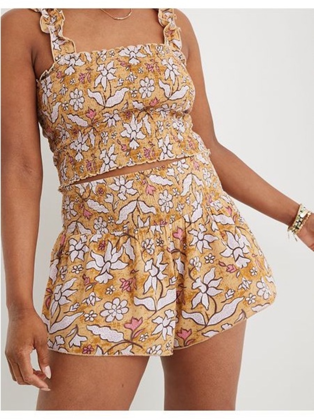 NWT Aerie Smocked Short (M)